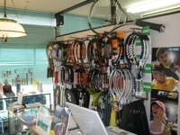 インドアテニスタカミ