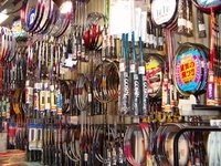 スポーツのニシヒロ 己斐店