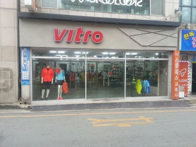 VITRO KYUNG JU−JEOM